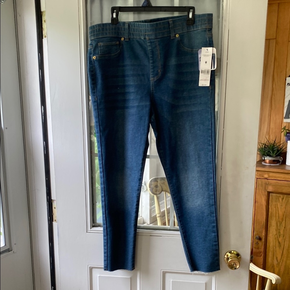 Just Be Blue Straight Leg Jeans Timeless Style